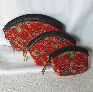 😍FREE W$70 PURCHASE😍  EUC Zip Case Set